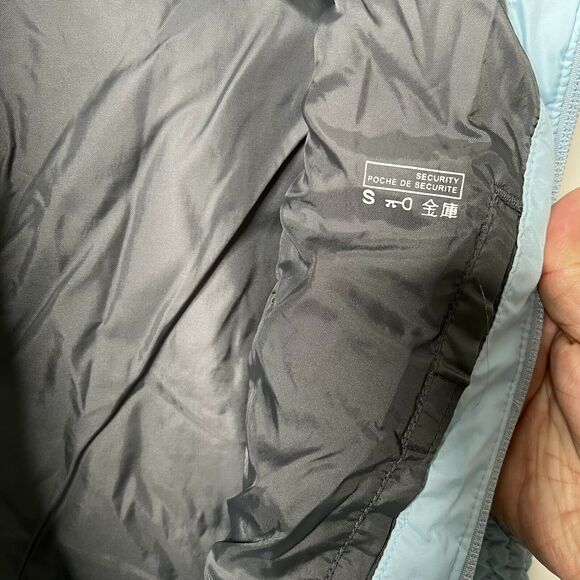 Nike Women's Ice Blue Quilted Vest size small - Picture 7 of 8